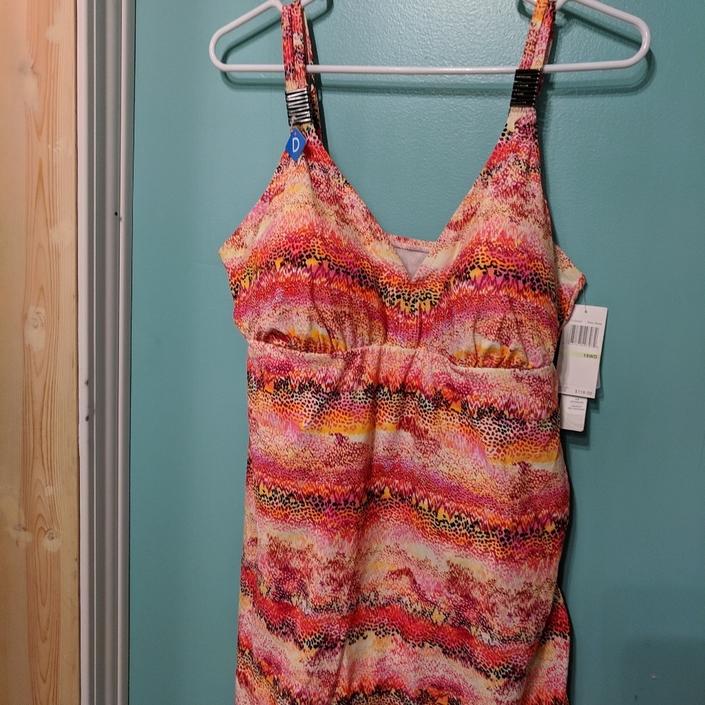 Swim suit